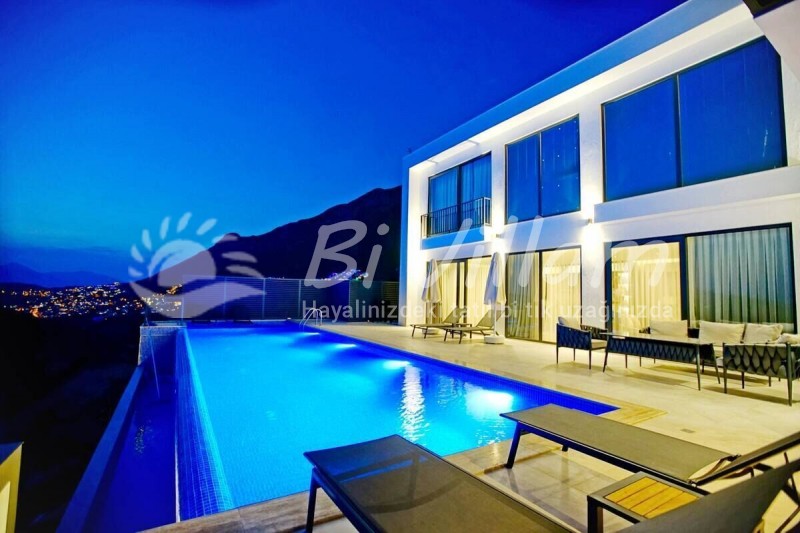 Villa Utopia 2
