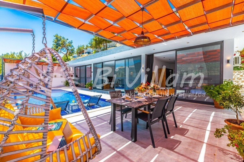 Villa Neon-