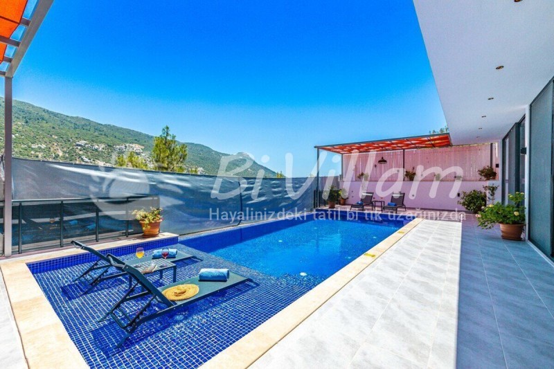 Villa Neon-