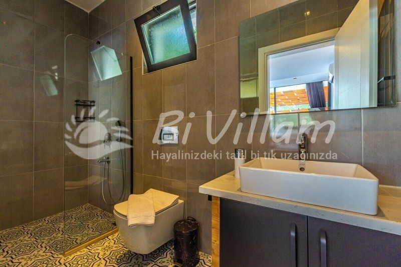 Villa Neon-