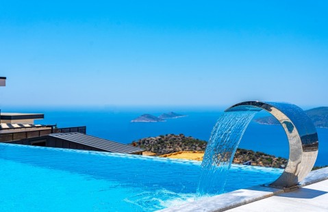 Villa july