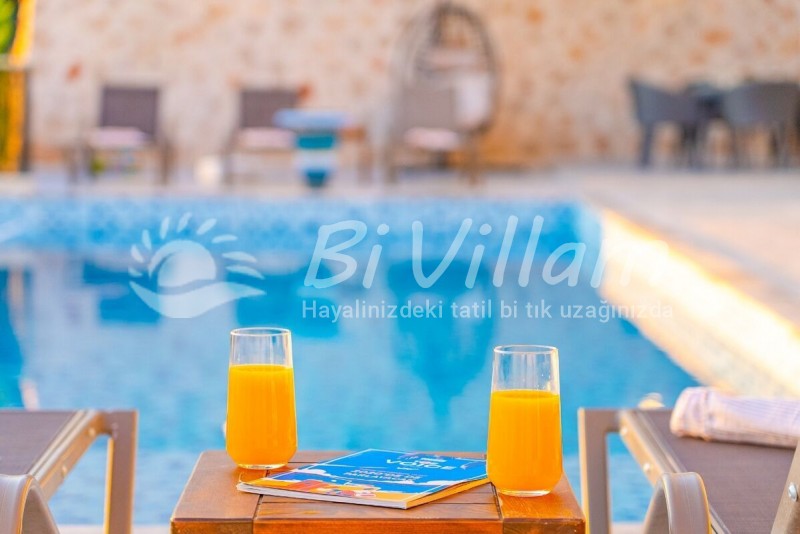 Villa july