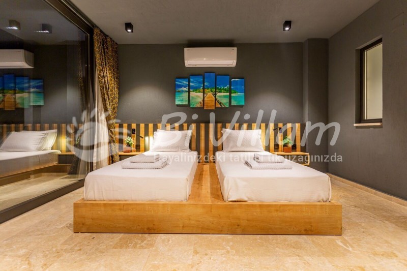 Villa Likya Black-