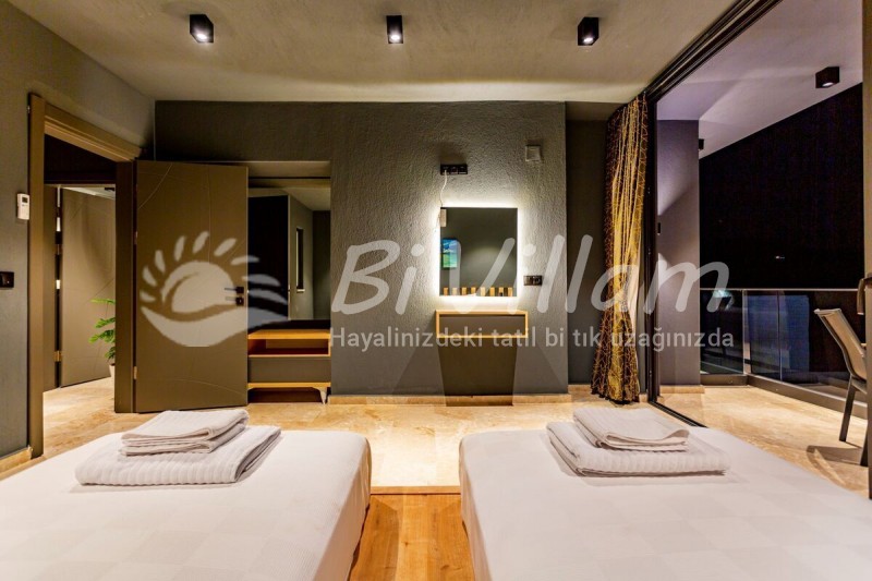 Villa Likya Black-