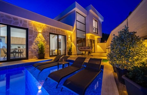 Villa Soil House-