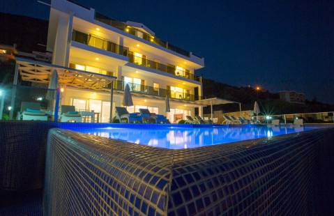 Villa Falcon Exclusive