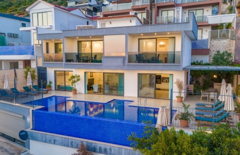 Villa June 