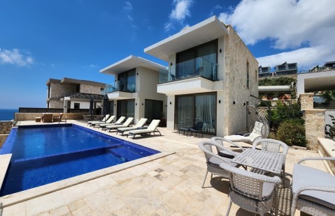 Villa Arya