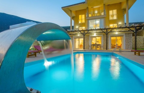 Villa Elena 2