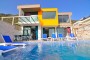 Villa Retro Deniz Manzaralı 6 Kişilik Korunaklı Villa