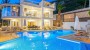 Villa Beyaz Deniz Manzaralı Korunaklı 10 Kişilik Villa
