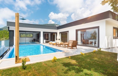 Villa Aqua