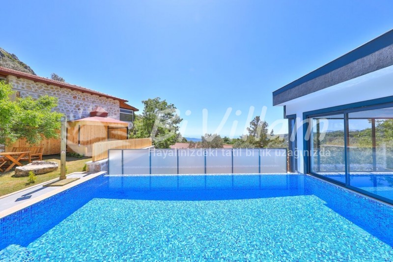 Villa Aqua