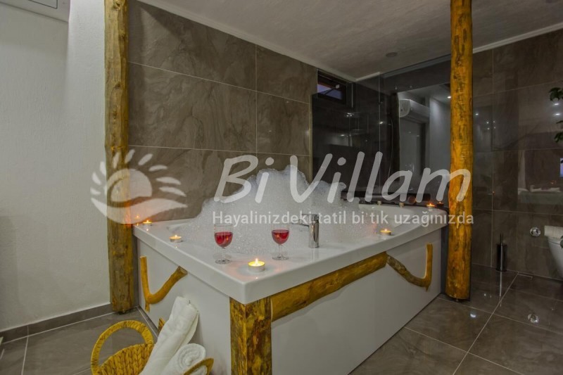 Villa Neco Batı