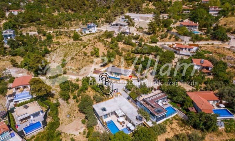 Villa Aqua Stone
