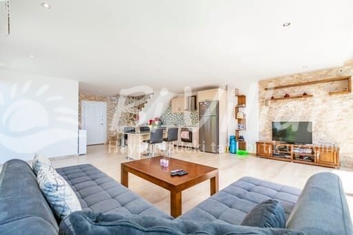 Villa Artemis Gold